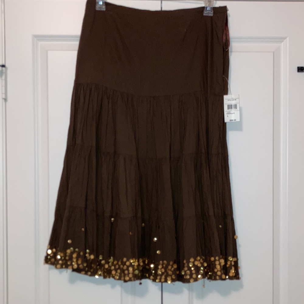 NWT K&C Western Broom Skirt with Gold Sequins, Size Large